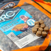 Pellet PRO EXPANDER F1 SONUBAITS 8mm (500gr)