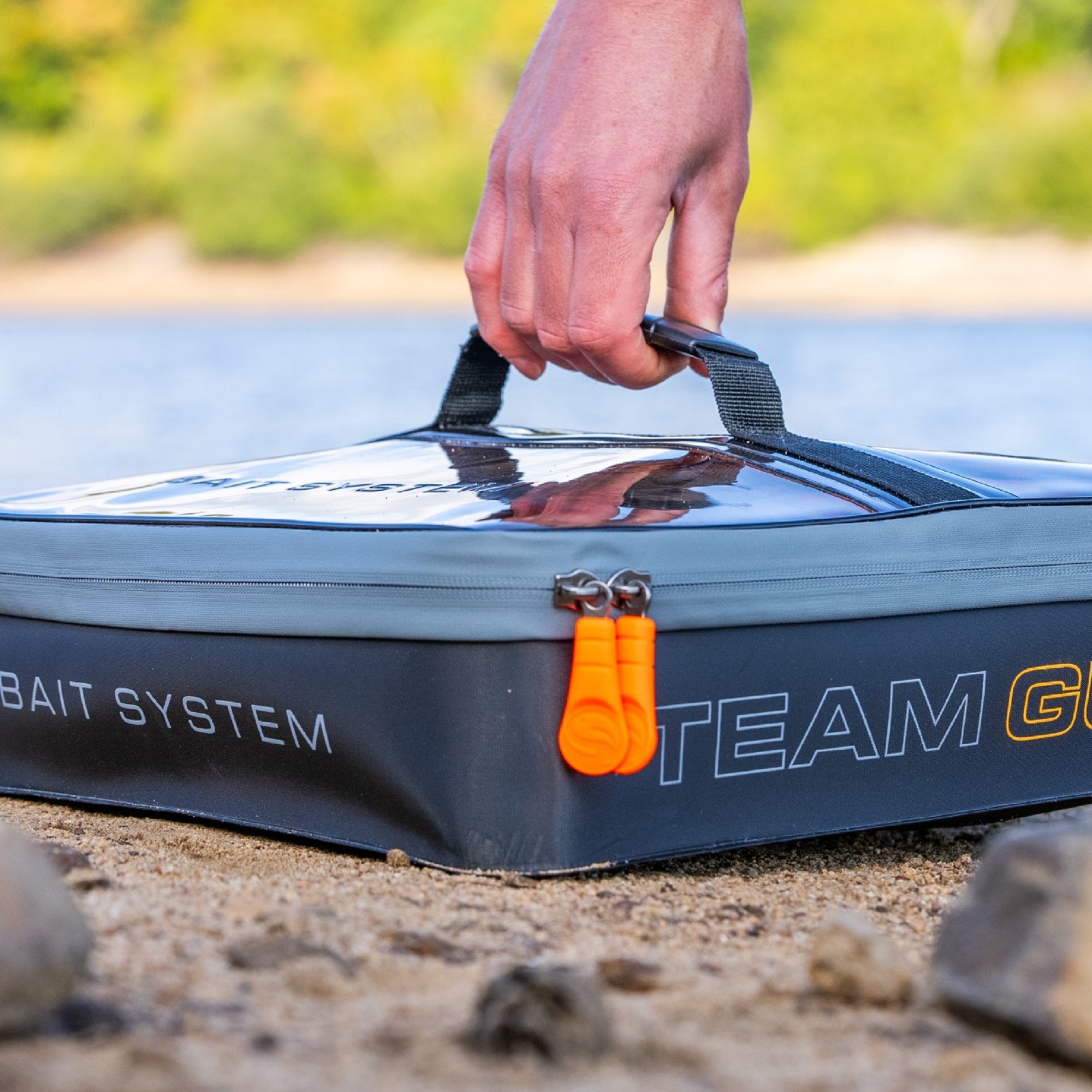 Bait System Team GURU (35,5x36,5x10 cm) - immagine 7